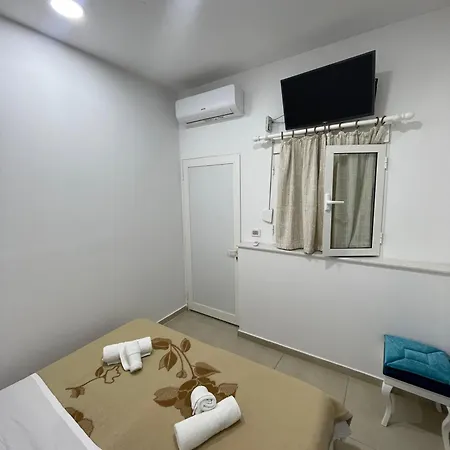 Tirana City Apartment Apartment *